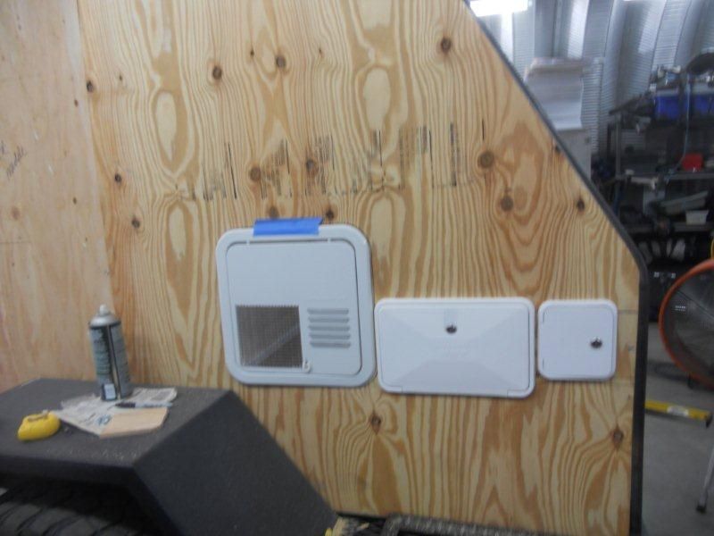 kitchenaccessdoorswaterheater004.jpg