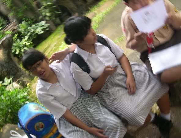 Liat gambar kyuhyun wkwkwk...